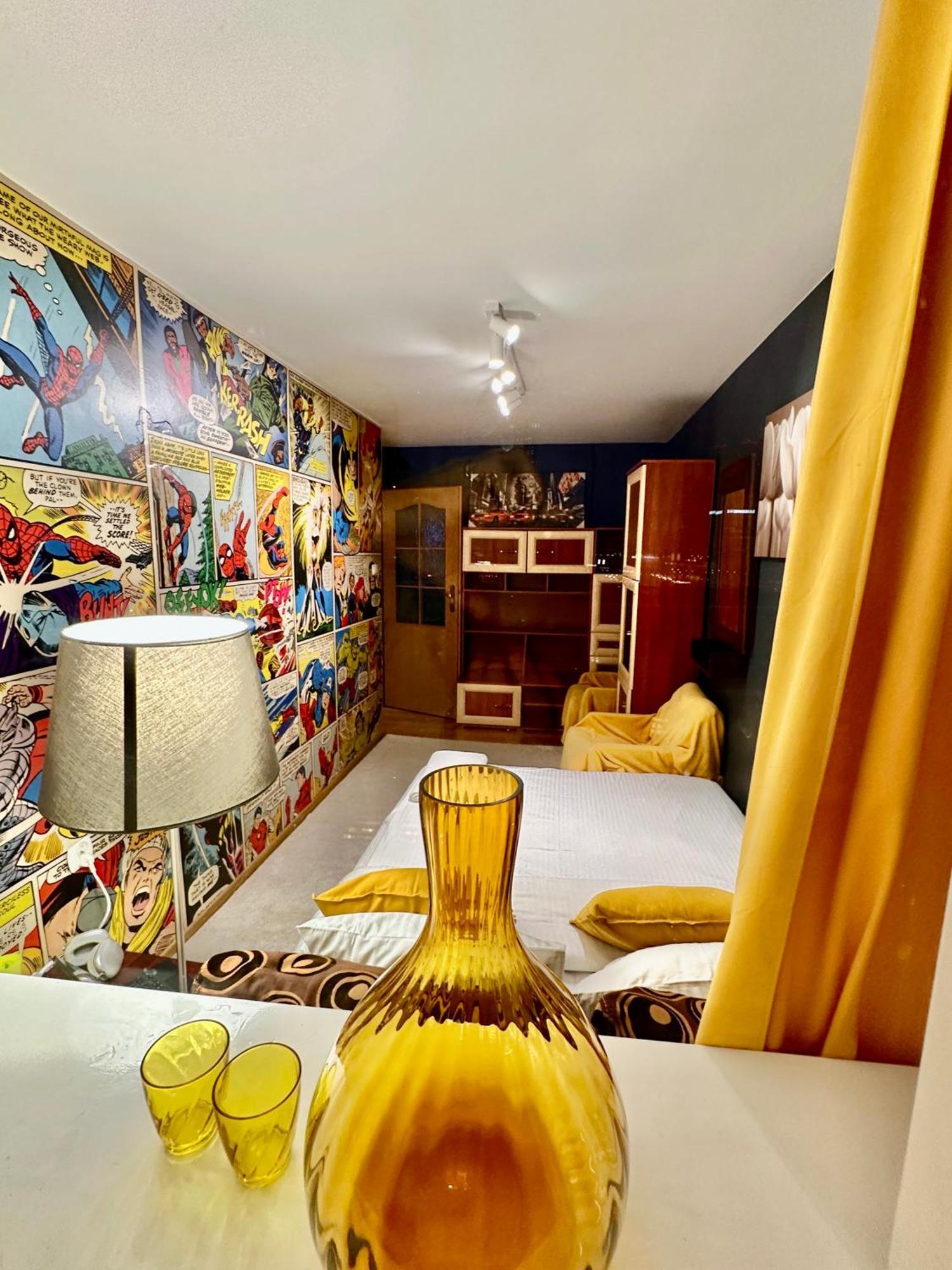 View 3 Fast Wifi 1gbs 85'tv Amazontv Hbo Disney+ Appartement