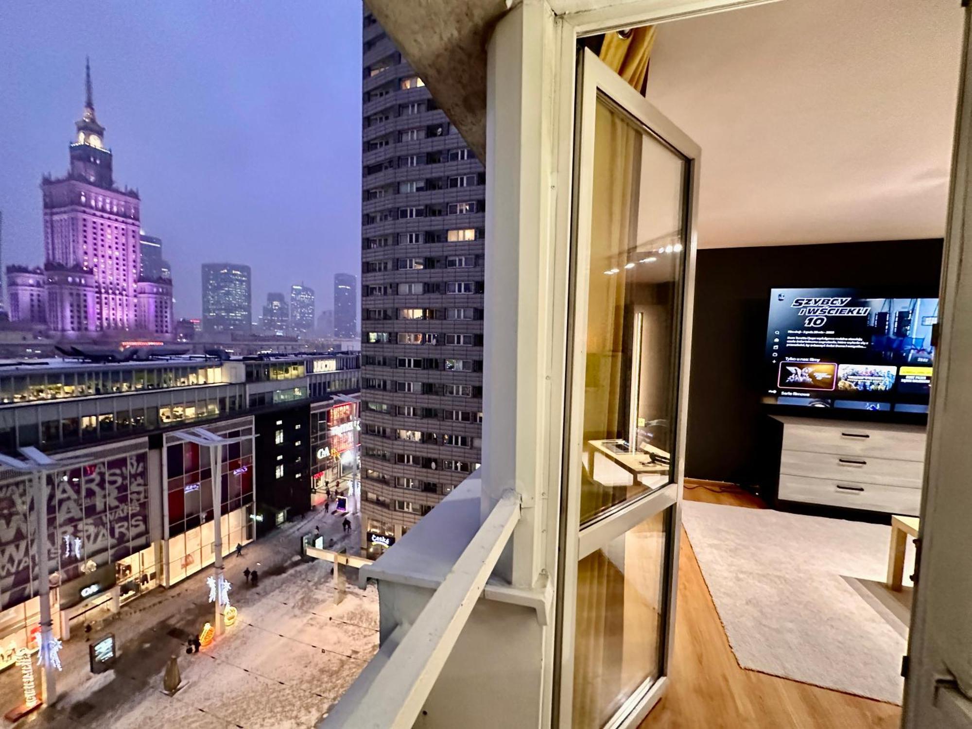 View 3 Fast Wifi 1gbs 85'tv Amazontv Hbo Disney+